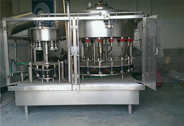 10-মাথা নেতিবাচক-চাপ সুগন্ধি বোতল ভর্তি মেশিন